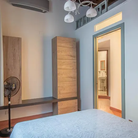 Apartman Unique With Private Terrace And Gothic Details
